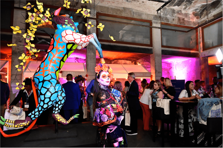 alebrije catrina y asistentes a dia de muertos ihg activacion de marca